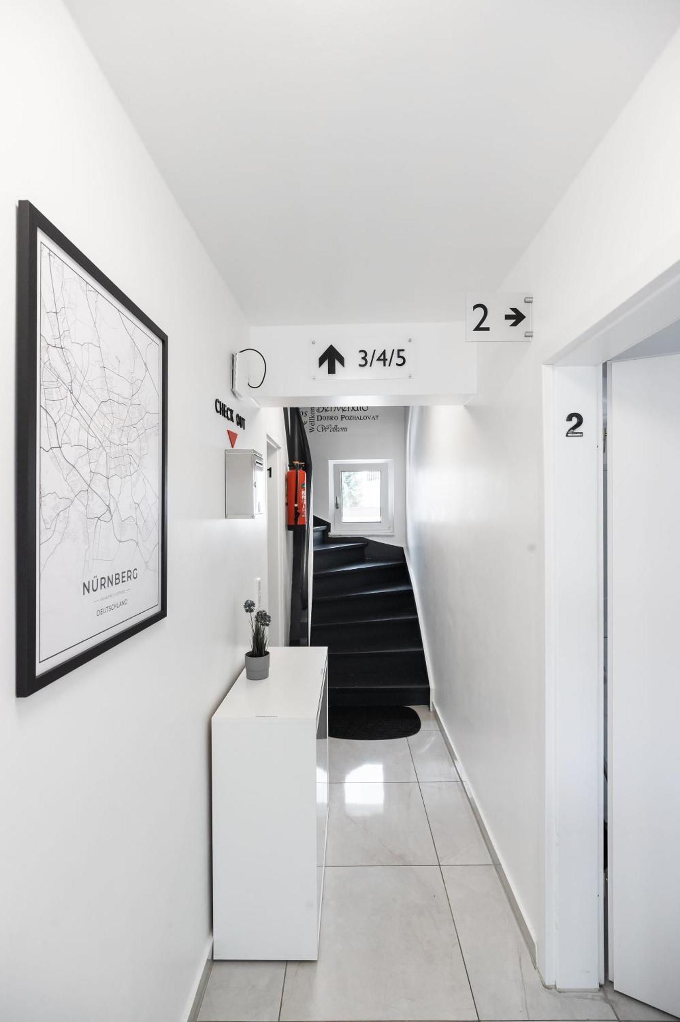 Staystay Guesthouse I 24 Hours Check-In Norimberk Pokoj fotografie